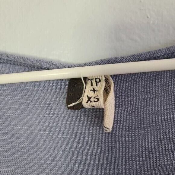 Free People Miss Rose V-Neck Bubble Hemline Blouse Lilac Size X-Small‎ - Picture 8 of 9